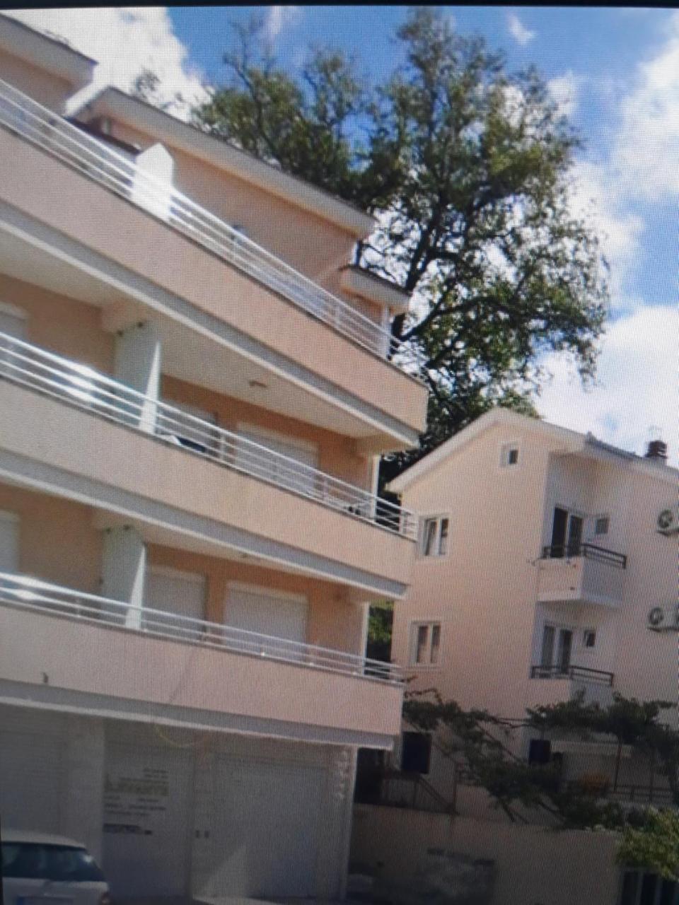 Apartment Tarita Херцег-Нови Экстерьер фото